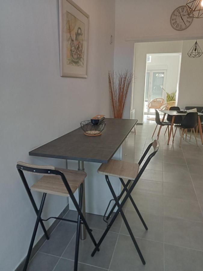 Ferienwohnung Chez Jean.Mi Millas Exterior foto