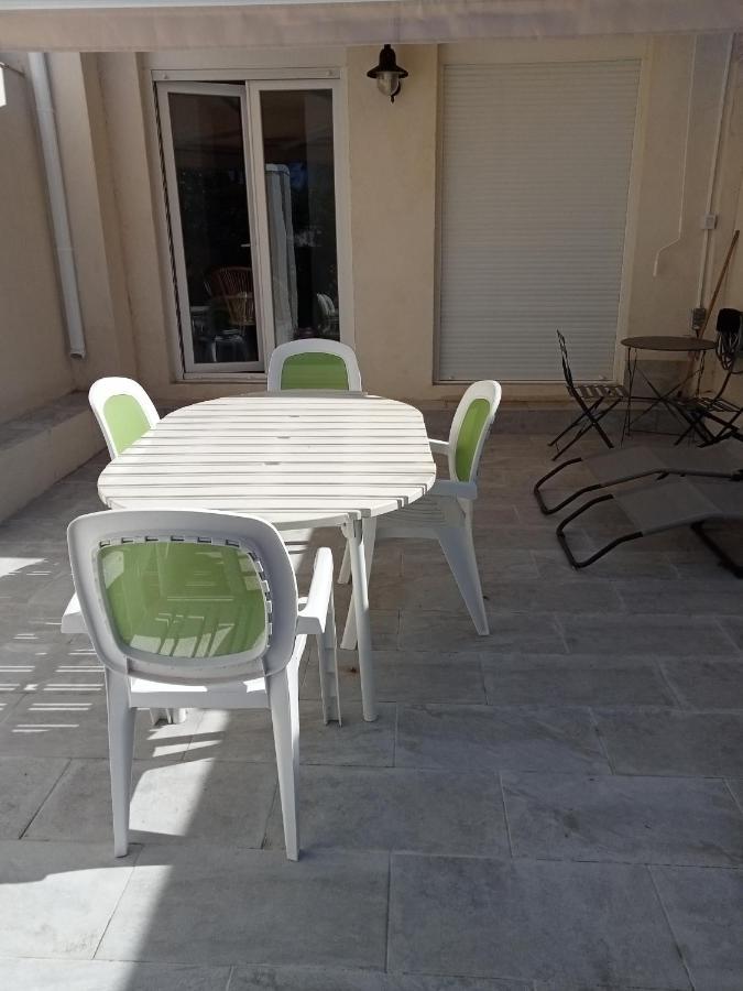 Ferienwohnung Chez Jean.Mi Millas Exterior foto
