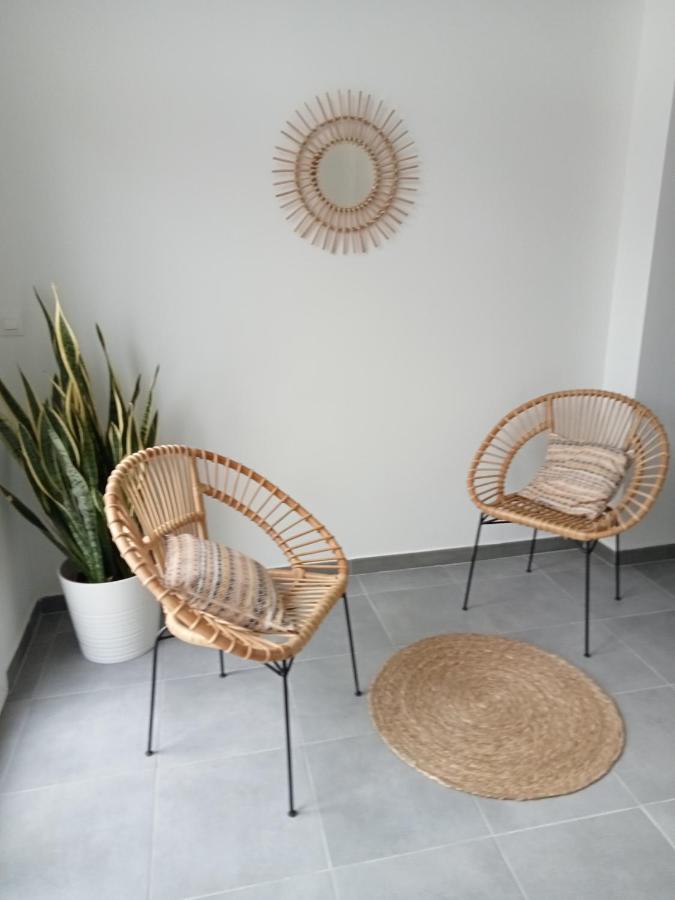 Ferienwohnung Chez Jean.Mi Millas Exterior foto
